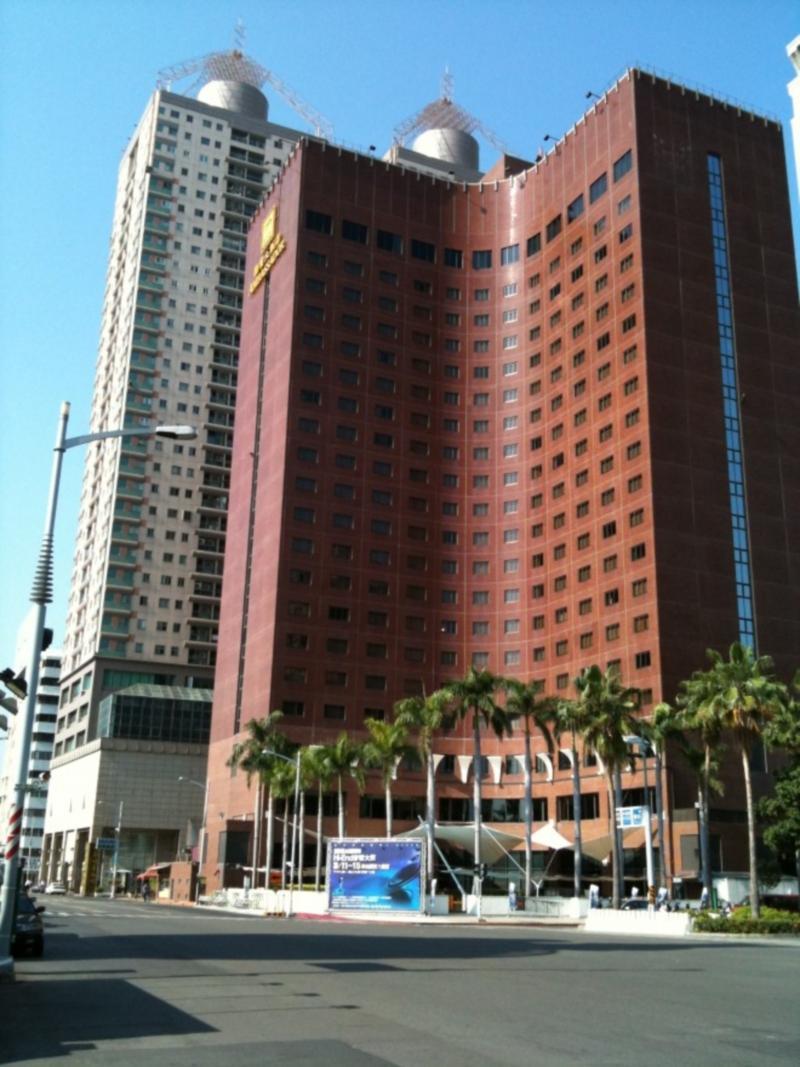 Ambassador Hotel Kaohsiung Exterior photo